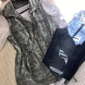Maurice’s Camo Vest